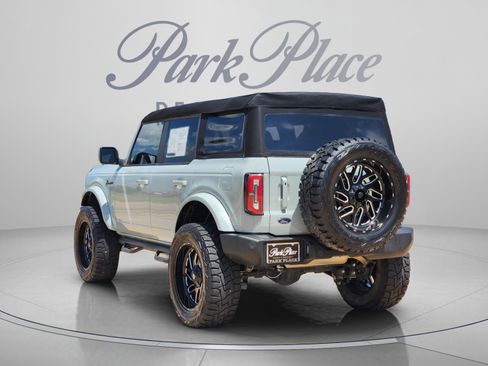 Used 2023 Ford Bronco Outer Banks AWD/4WD image 3