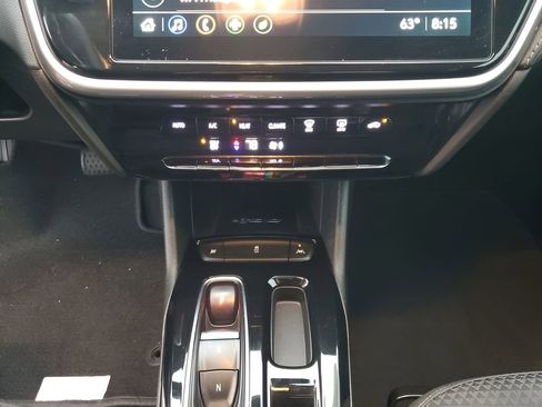 Used 2023 Chevrolet Bolt EUV LT w/ Redline Edition image 39