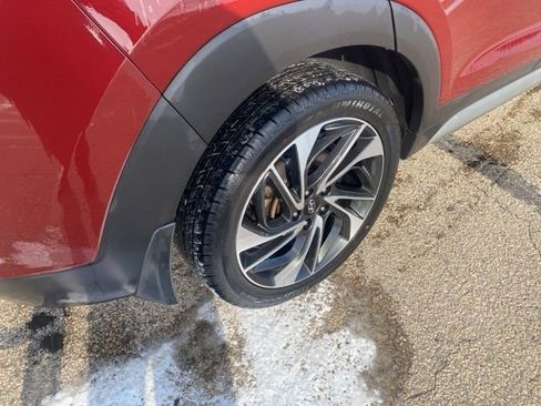 Used 2019 Hyundai Tucson Sport image 3
