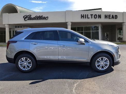 New 2026 Cadillac XT5 Luxury image 7