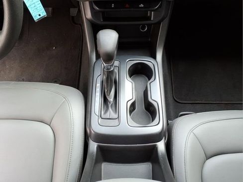 Used 2022 Chevrolet Colorado W/T image 19