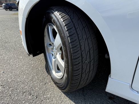 Used 2013 Chevrolet Cruze LT image 23