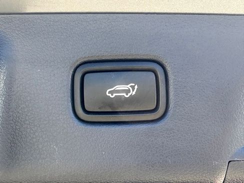 Used 2025 Hyundai Palisade Limited image 15