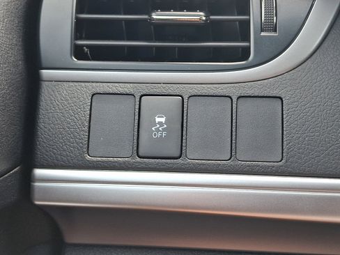 Used 2014 Toyota Camry SE FWD image 23