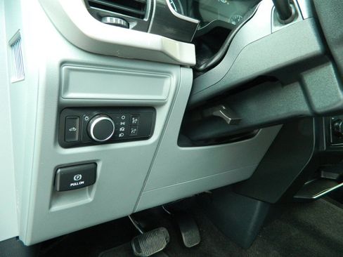 Used 2021 Ford F150 XL w/ Equipment Group 101A High AWD/4WD image 17