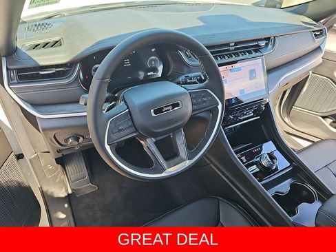 New 2025 Jeep Grand Cherokee L Limited w/ Luxury Tech Group II image 17
