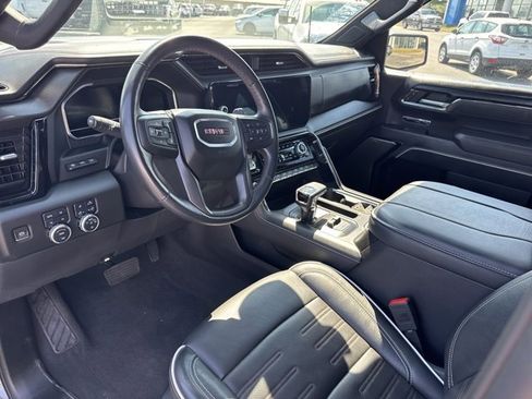Used 2024 GMC Sierra 1500 AT4X image 15