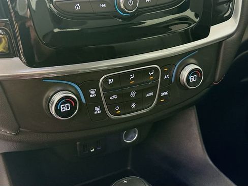 Used 2019 Chevrolet Traverse LS AWD/4WD image 17