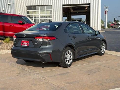 Used 2024 Toyota Corolla LE FWD image 5