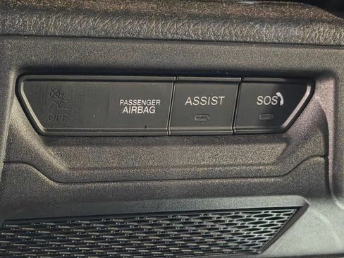 Used 2026 Jeep Wrangler Unlimited Rubicon AWD/4WD image 12