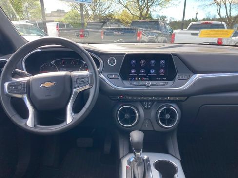 Used 2022 Chevrolet Blazer LT AWD/4WD image 5