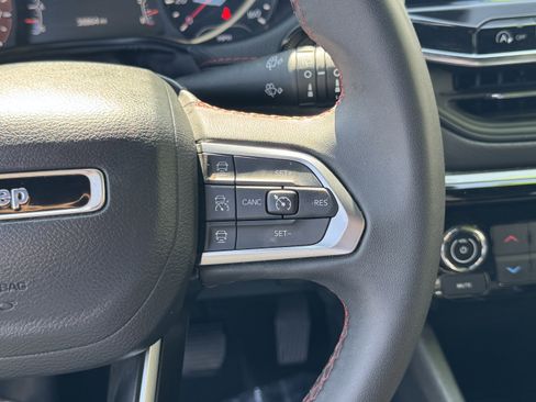 Used 2024 Jeep Compass Trailhawk image 27