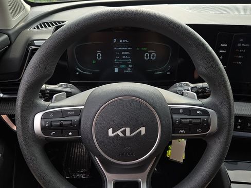 Used 2023 Kia Sportage LX AWD/4WD image 18