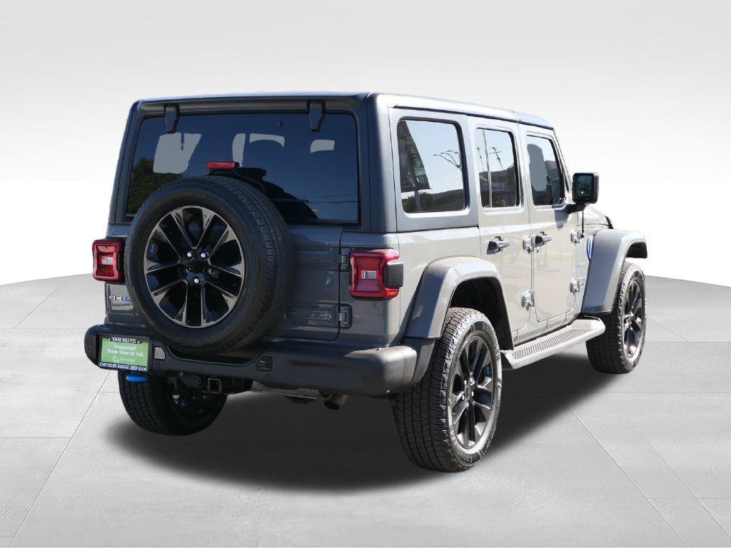 Certified 2023 Jeep Wrangler Unlimited Sahara w/ Safety Group AWD/4WD image 3