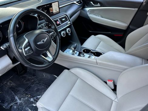 Used 2023 Genesis G70 2.0T image 10