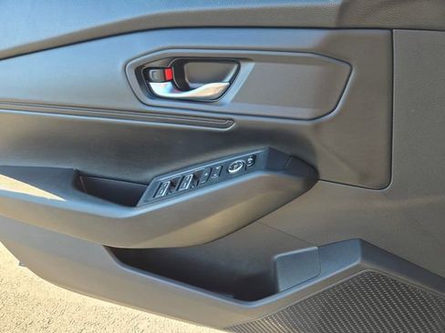 Used 2023 Honda Accord EX image 14