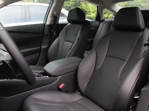 New 2026 Honda Accord EX-L image 17