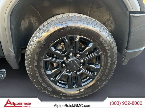 Used 2023 GMC Sierra 2500 Denali w/ Denali Black Diamond Edition image 14