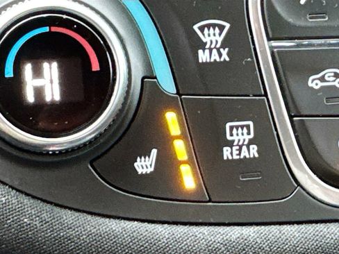 Used 2024 Chevrolet Malibu LT image 19