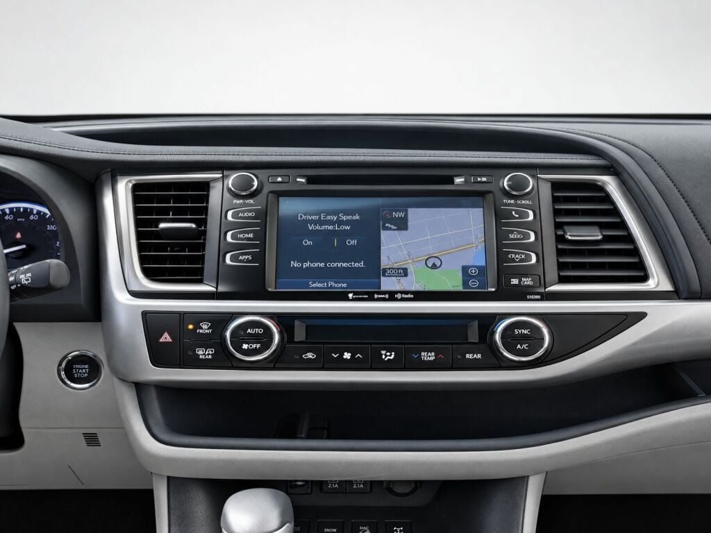Used 2019 Toyota Highlander XLE AWD/4WD image 16