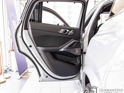 Used 2025 BMW X6 M Competition w/ Executive Package AWD/4WD image 36