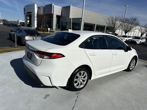 Certified 2025 Toyota Corolla LE image 10