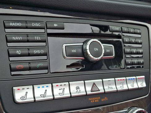 Used 2014 Mercedes-Benz SL 550 image 13