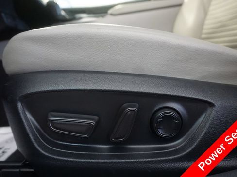Certified 2024 Toyota Camry SE FWD image 7