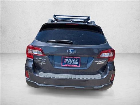Used 2017 Subaru Outback 2.5i Premium AWD/4WD image 4