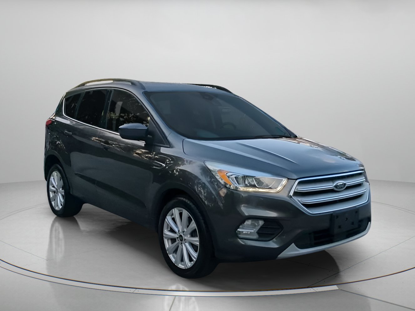 Used 2019 Ford Escape SEL FWD image 2