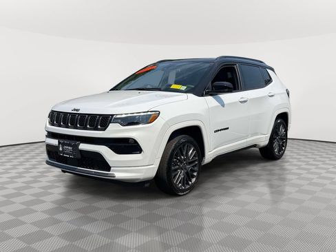 Used 2023 Jeep Compass High Altitude AWD/4WD image 3