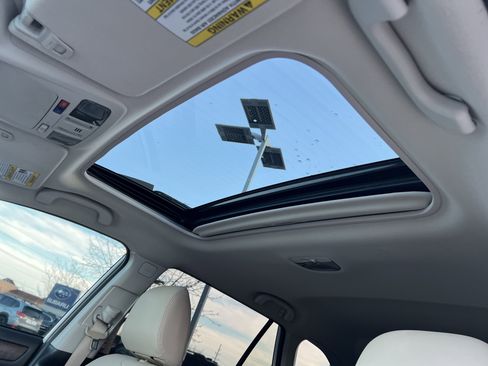 Used 2017 Subaru Outback 3.6R Limited image 7