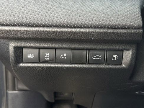 Used 2025 Toyota Camry SE image 25