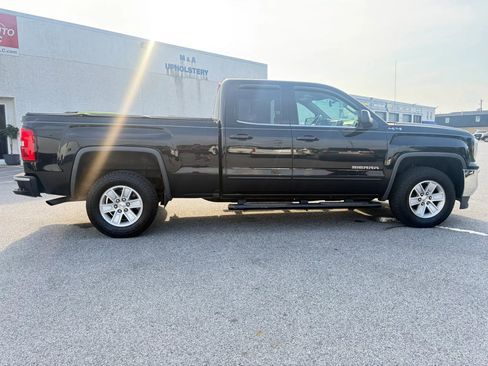 Used 2017 GMC Sierra 1500 SLE w/ SLE Value Package AWD/4WD image 16