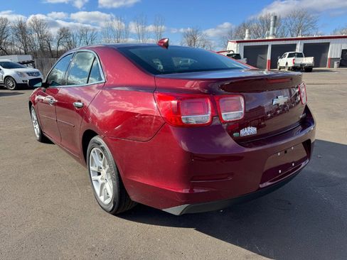 Used 2015 Chevrolet Malibu LT w/ Power Convenience Package image 3