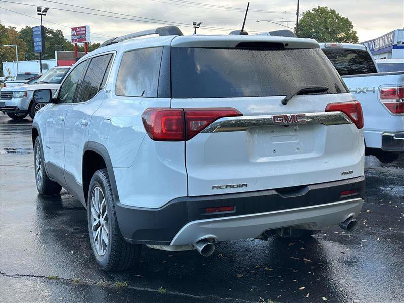 Used 2018 GMC Acadia SLE AWD/4WD image 3