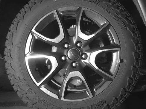 Used 2025 Jeep Compass Trailhawk image 14