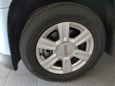 Used 2015 GMC Terrain SLT w/ Safety Package FWD image 31