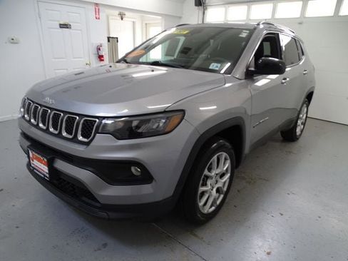 Certified 2023 Jeep Compass Latitude w/ Sun and Sound Group image 18