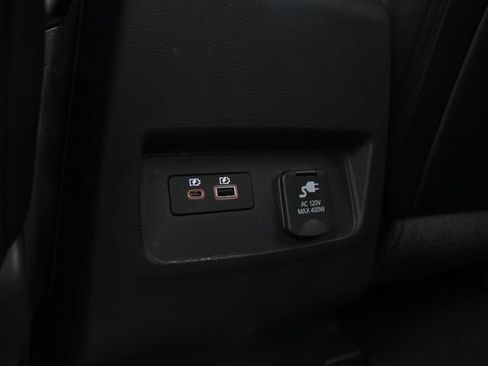 Certified 2024 Nissan Frontier SL w/ Technology Package AWD/4WD image 27
