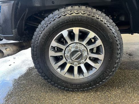 Used 2020 Ford F250 Lariat w/ Lariat Ultimate Package image 20