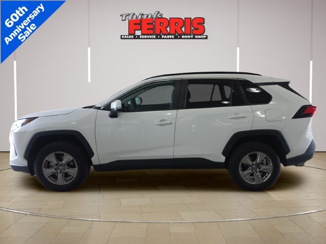 Used 2025 Toyota RAV4 XLE AWD/4WD image 2