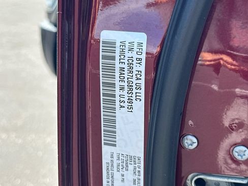 Used 2024 RAM 1500 Warlock AWD/4WD image 27