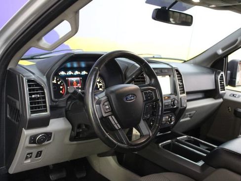 Used 2018 Ford F150 XLT w/ Equipment Group 302A Luxury AWD/4WD image 15