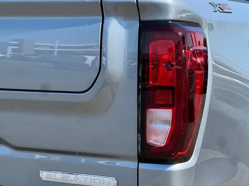 New 2026 GMC Sierra 1500 Elevation w/ X31 Off-Road Package AWD/4WD image 22