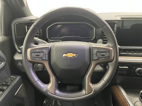 Certified 2022 Chevrolet Silverado 1500 High Country w/ Technology Package image 14