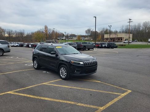 Used 2019 Jeep Cherokee Latitude w/ Popular Appearance Group AWD/4WD image 21