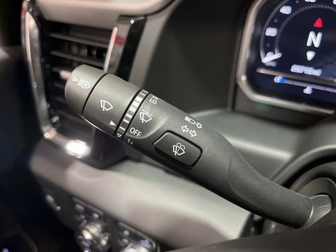 Used 2024 GMC Sierra 3500 Denali w/ Denali Reserve Package image 26