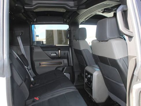Used 2024 GMC Hummer EV 3X image 19