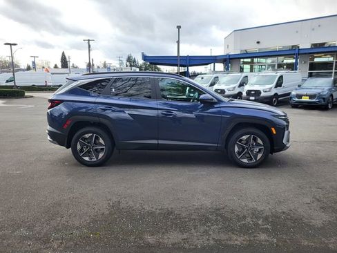 New 2026 Hyundai Tucson SEL image 8